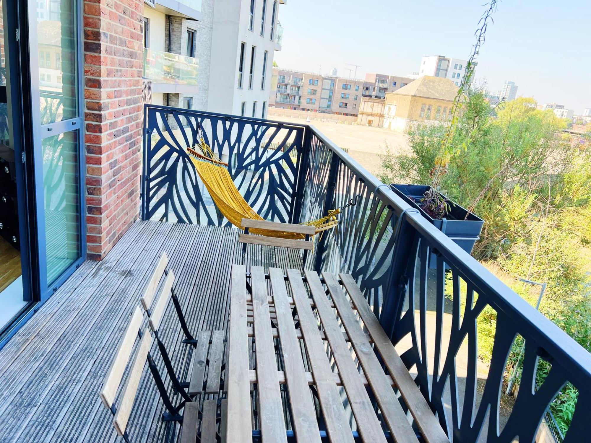 Stunning Riverside View Apartment, Near Canary Wharf & O2 Londra Dış mekan fotoğraf